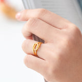 916/22k Yellow Gold Intertwined Ring